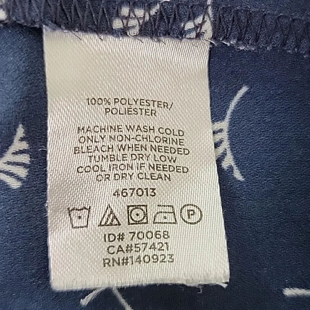 Loft. Women's Beautiful Blouse. EUC. Size Small - Picture 4 of 6